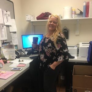 Meet your Posher, Lori